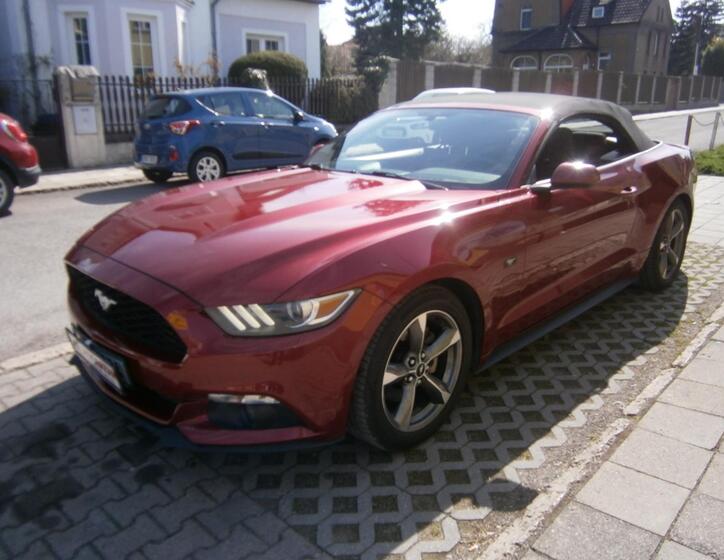 Ford Mustang 3