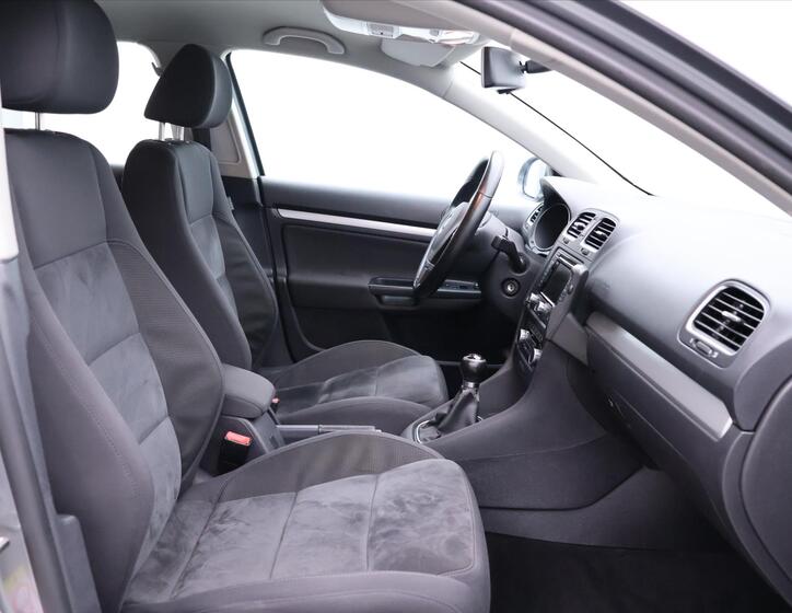 Volkswagen Golf 13