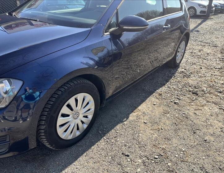 Volkswagen Golf 31