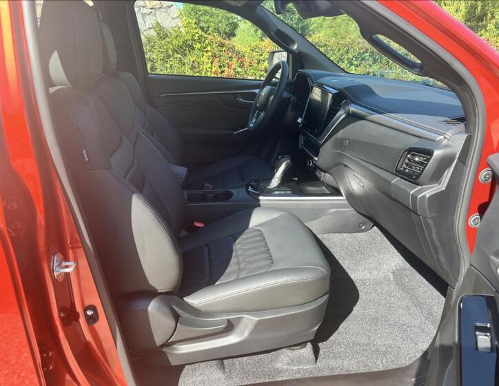 Isuzu D-Max 11
