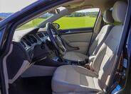 Volkswagen Golf 11