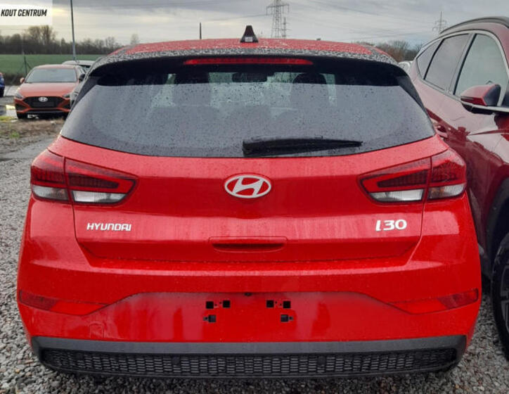Hyundai i30 4