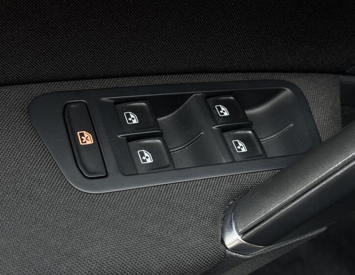 Volkswagen Golf 33
