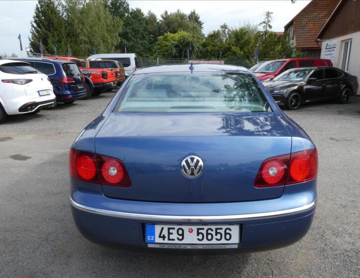 Volkswagen Phaeton 8