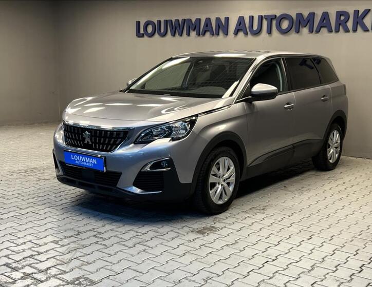 Peugeot 5008 1