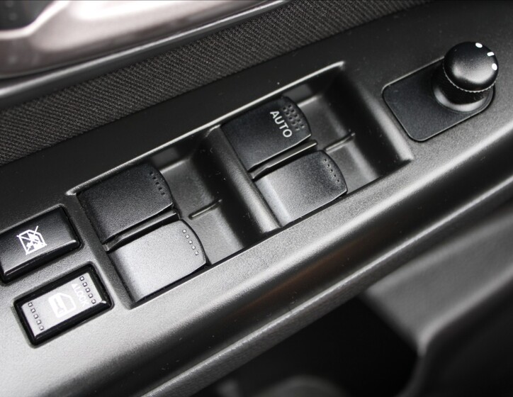 Suzuki SX4 13