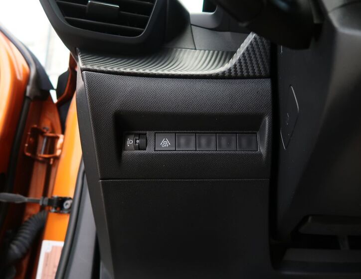 Peugeot 2008 14