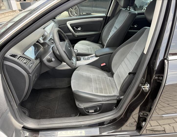 Renault Laguna 10