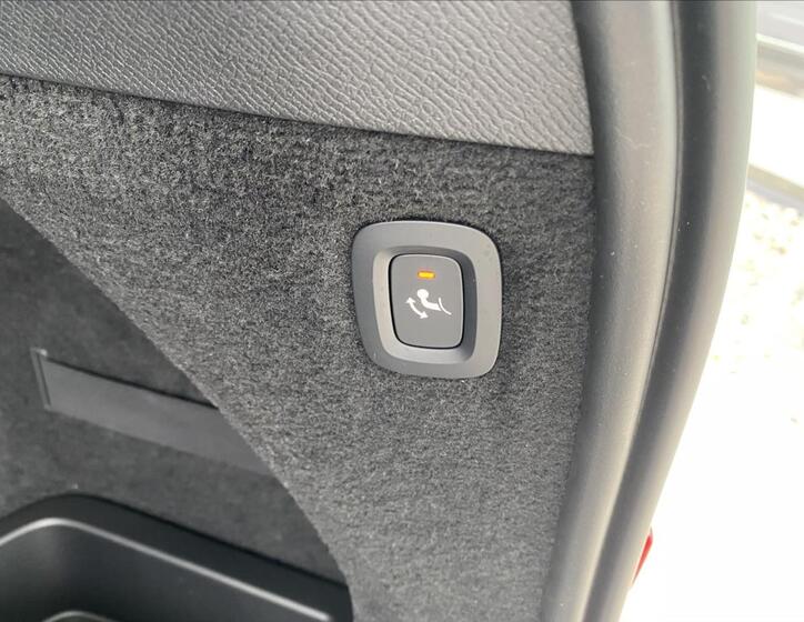Volvo XC90 22
