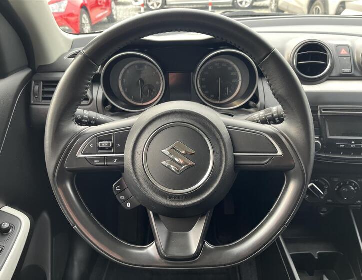 Suzuki Swift 14