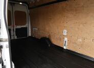 Ford Transit 18