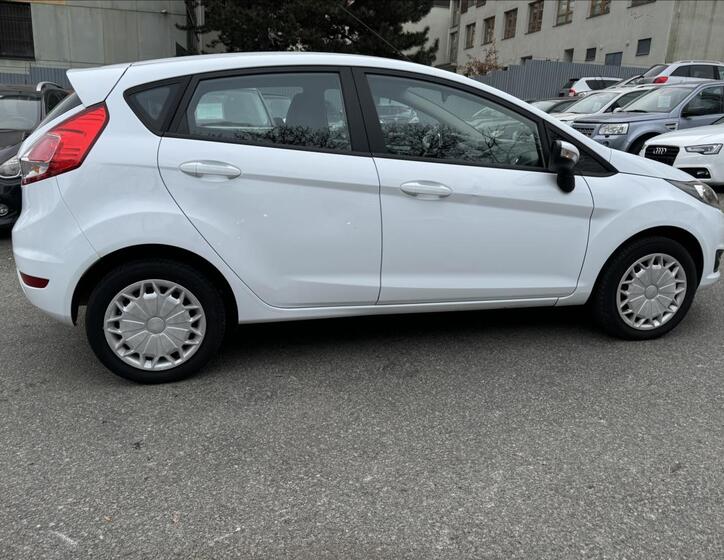 Ford Fiesta 12