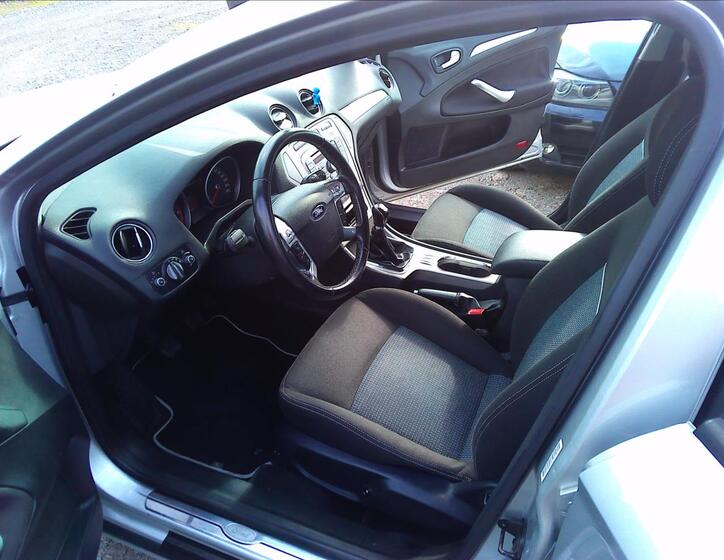 Ford Mondeo 7
