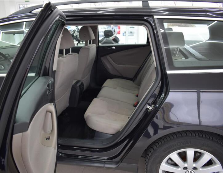 Volkswagen Passat 11