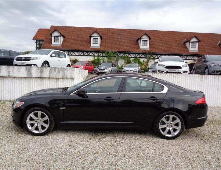 Jaguar XF 4