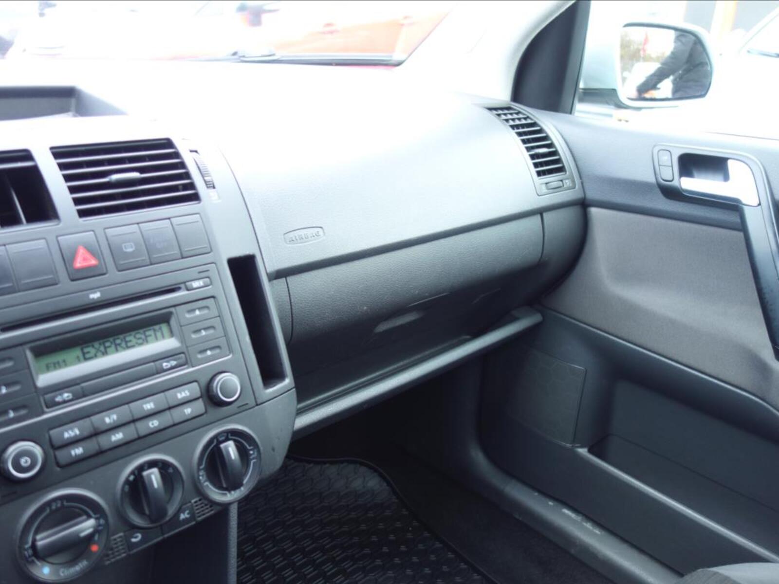 Volkswagen Polo 28