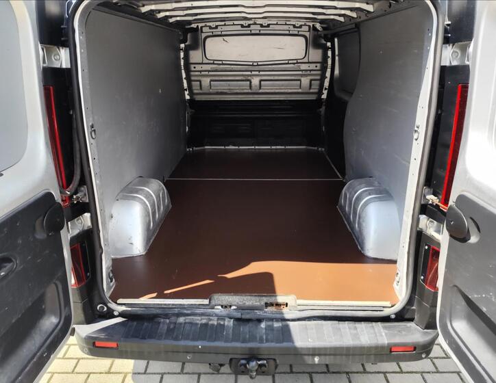 Renault Trafic 5