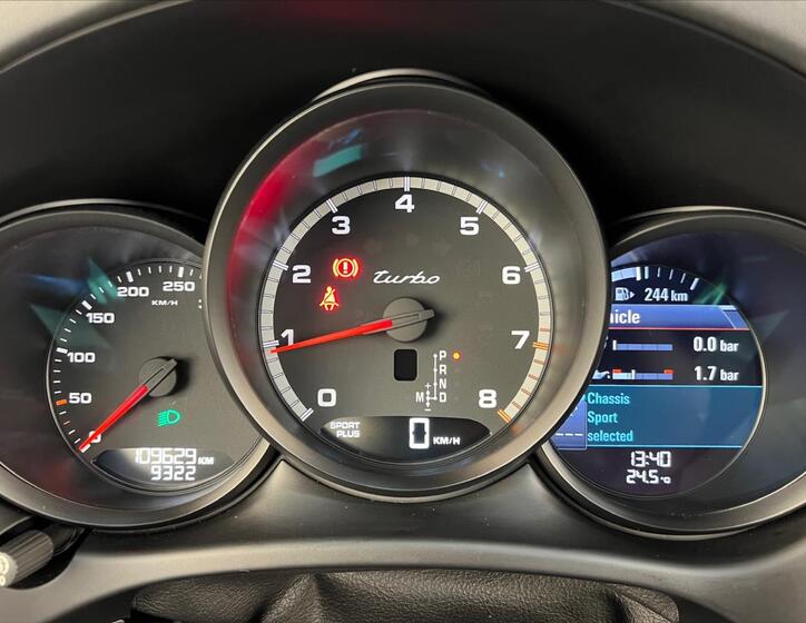 Porsche Macan 17