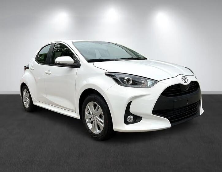 Toyota Yaris 1