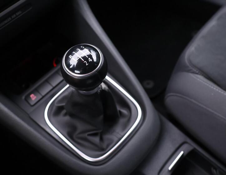 Volkswagen Golf 25