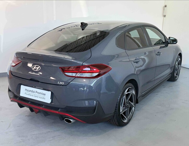 Hyundai i30 4