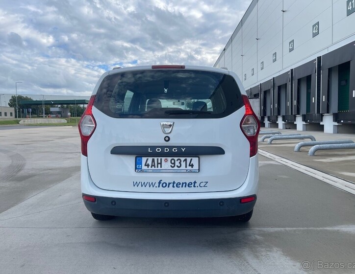 Dacia Lodgy 15