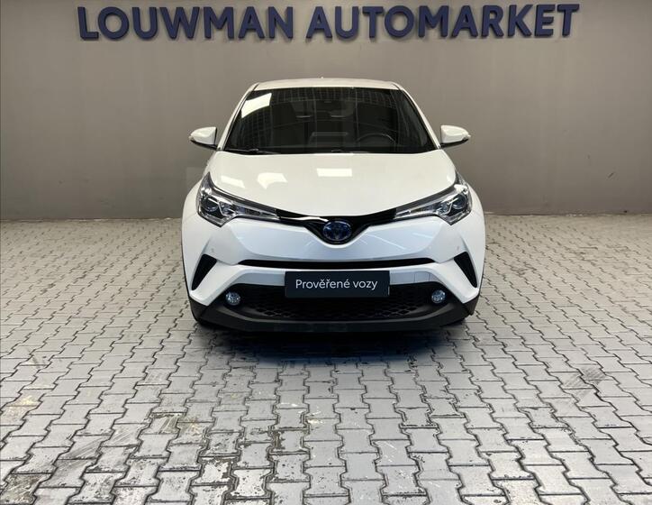 Toyota C-HR 4