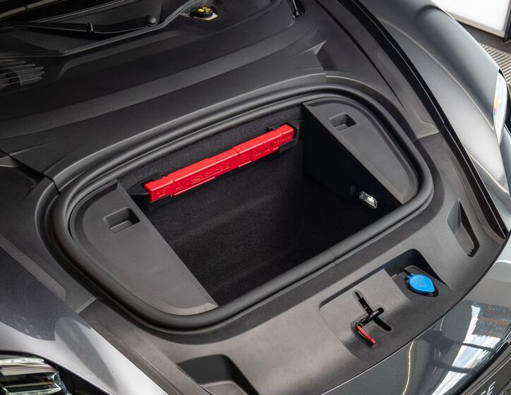 Porsche Taycan 21