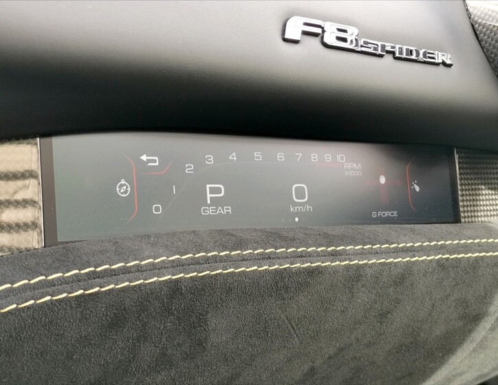 Ferrari F8 30