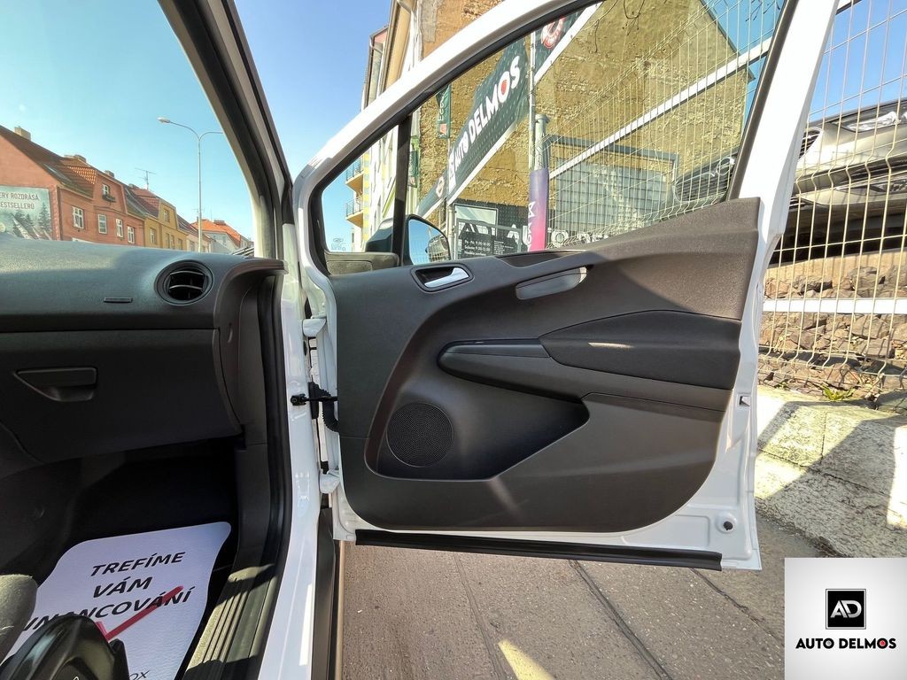 Ford Transit Courier