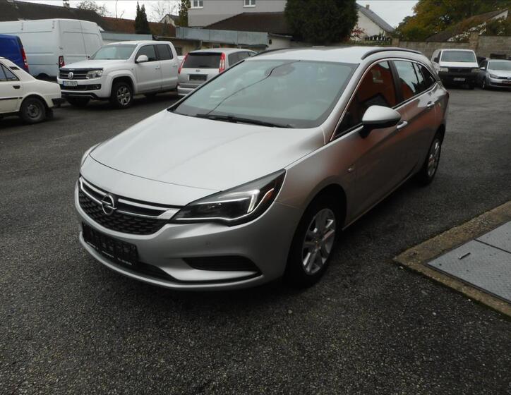 Opel Astra 1