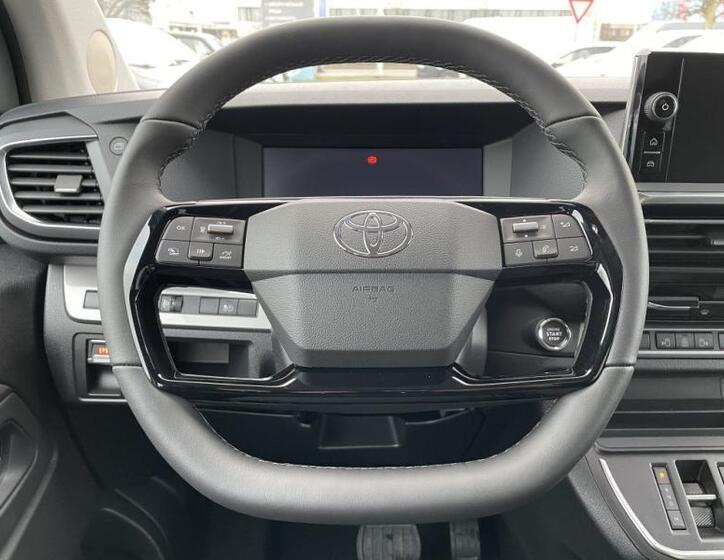 Toyota ProAce Verso 17