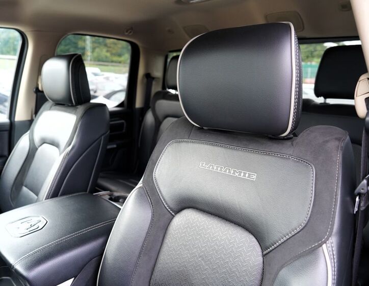 Dodge RAM 1500 23