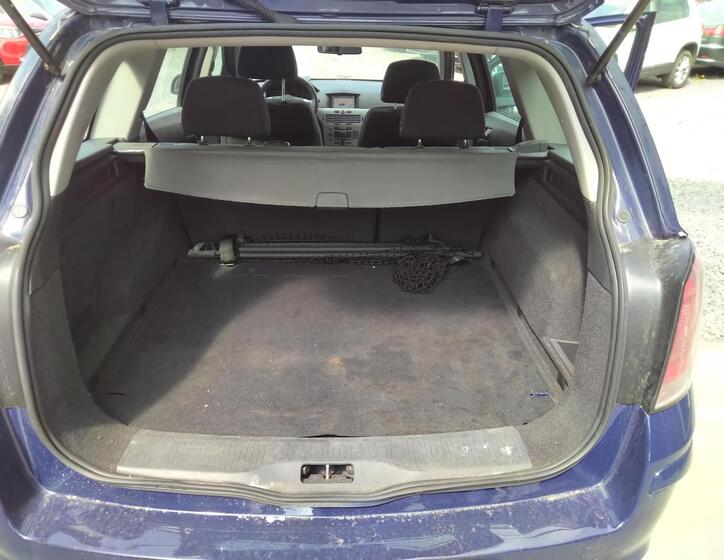 Opel Astra 8