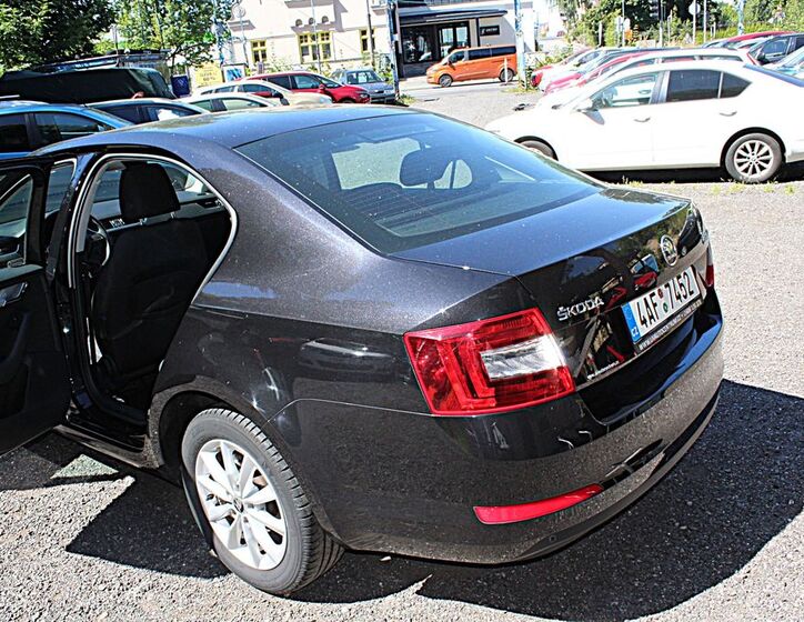 Škoda Octavia 9
