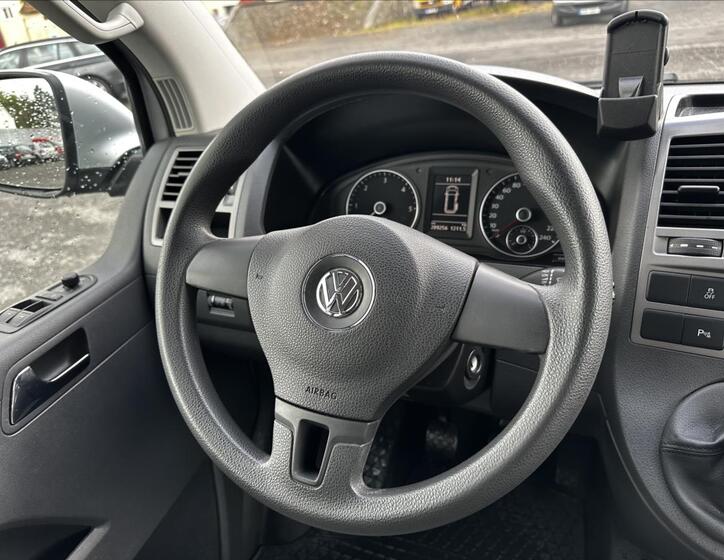 Volkswagen Caravelle 16