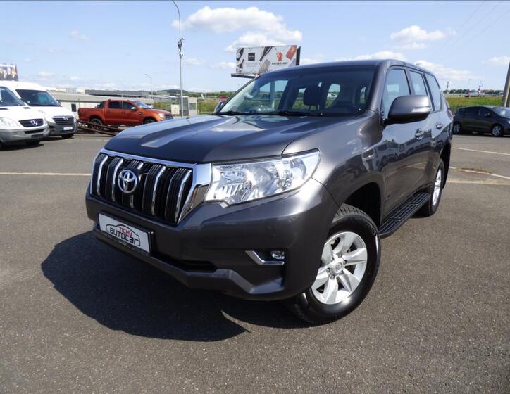 Toyota Land Cruiser 7