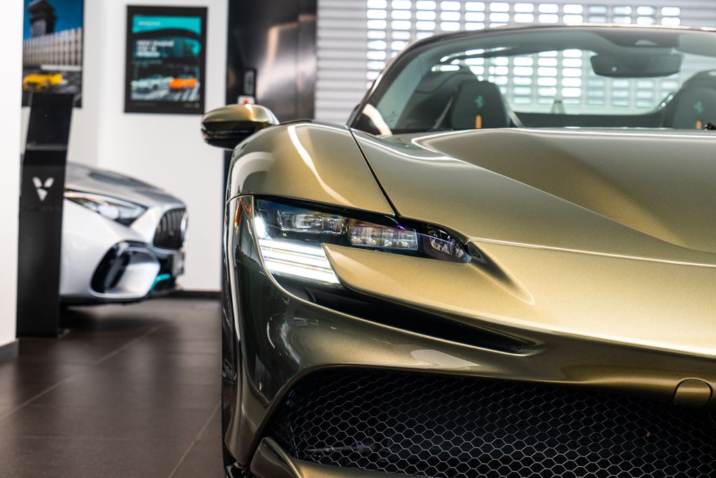 Ferrari SF90
