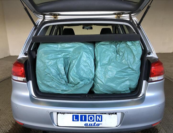 Volkswagen Golf 12