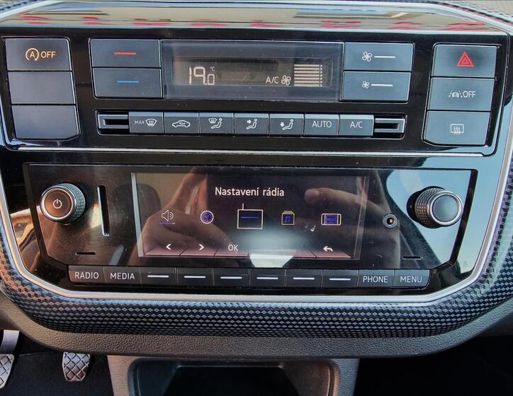 Volkswagen up! 25