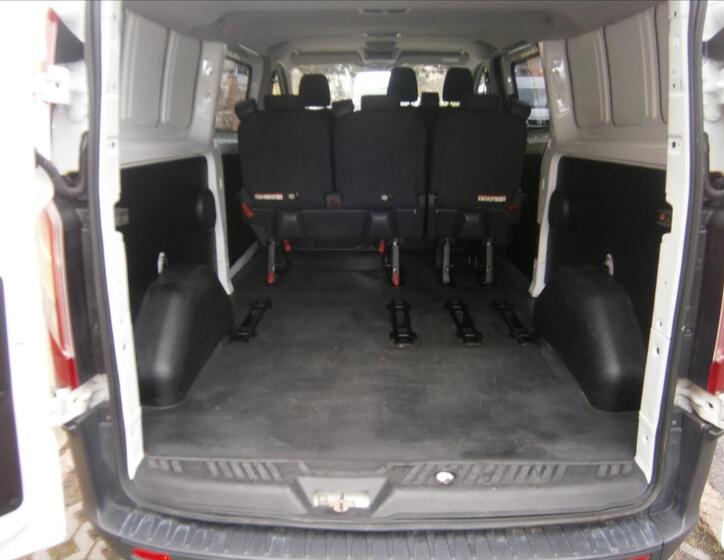 Ford Transit Custom 7