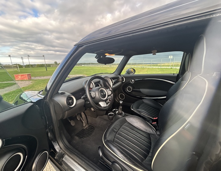 Mini Clubman 13