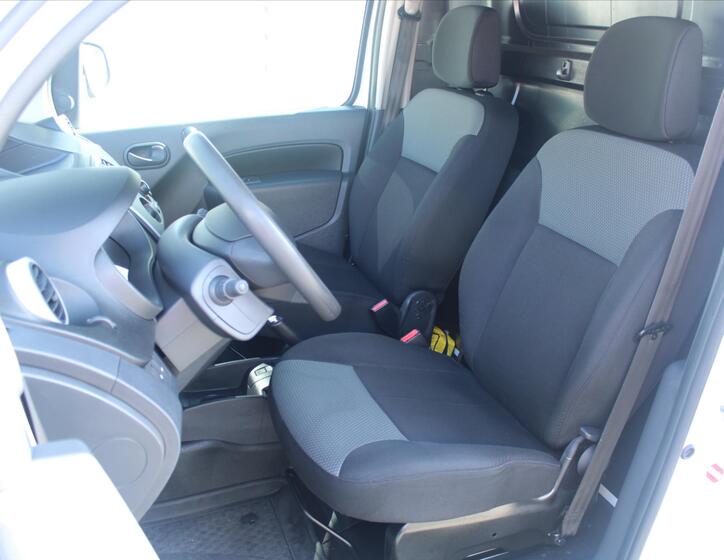 Renault Kangoo 9