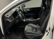 Lexus CT 200h 6