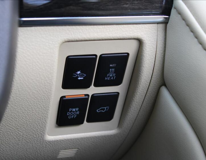 Toyota Land Cruiser 25