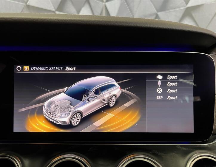 Mercedes-Benz Třídy E 23