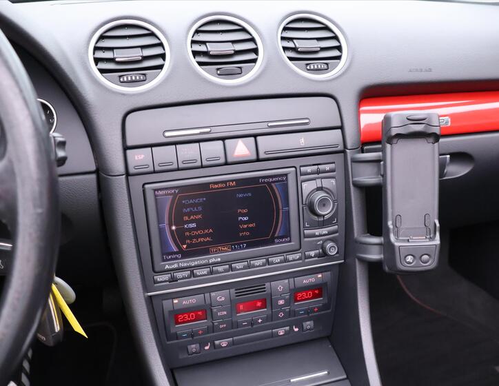 Audi A4 25