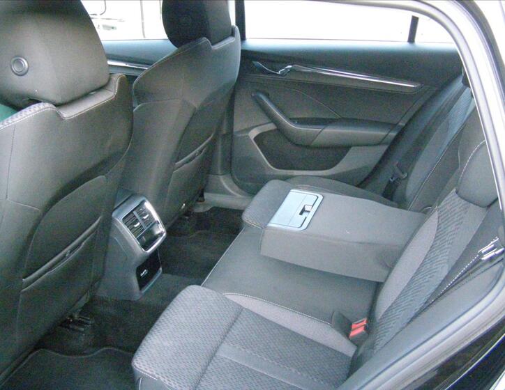 Škoda Octavia 10
