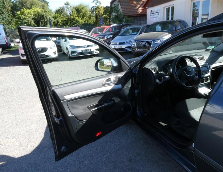 Škoda Octavia 14