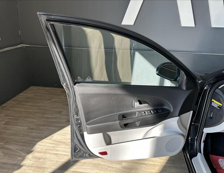 KIA Ceed 10